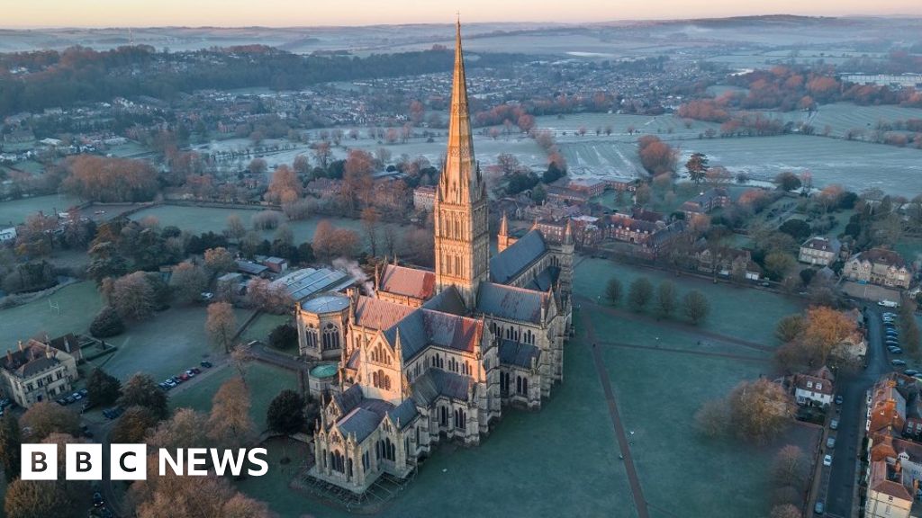 Salisbury Cathedral finally sheds exterior scaffolding Salisbury Cathedral finally sheds exterior scaffolding