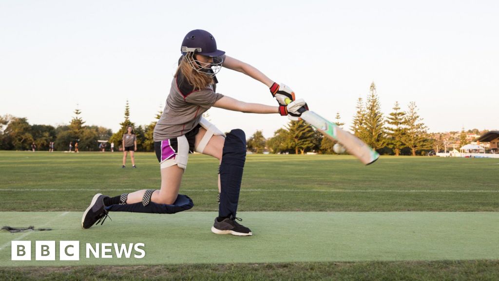 Cricket Scotland accused of prejudice against women Cricket Scotland accused of prejudice against women