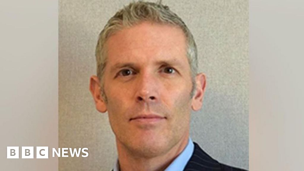 ‘Bold leader’ Robin Porter steps down from Luton Borough Council