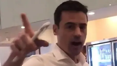 Facebook Screenshot of ranting customer from a Facebook video posted by Eddie Suazo on 16 May 2018