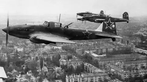 Getty Images Soviet planes over Berlin 1945