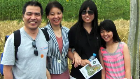 South Beds News Agency Ding family at Eden Project