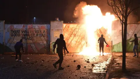 PAcemaker Night of violence on both sides of an interface in the loyalist Shankill and nationalist Springfield Road areas on Wednesday evening