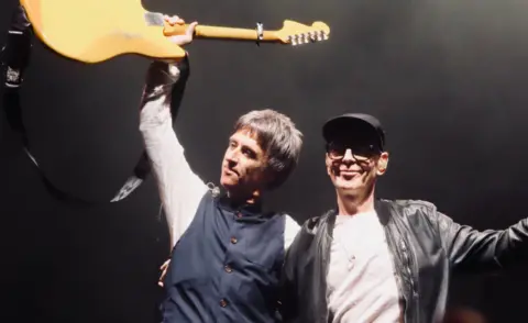 @battleborn_photos Johnny Marr and Andy Rourke
