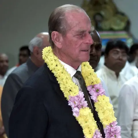 Alamy Prince Philip visiting Hindu temple in London