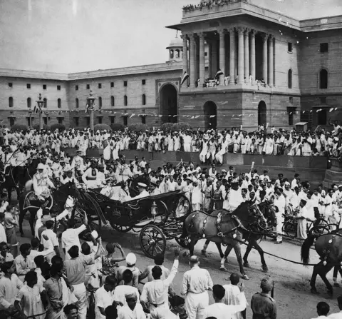 BBC Lord Mountbatten in a ceremonial buggy ride in Delhi on 15 August 1947 amid crowds