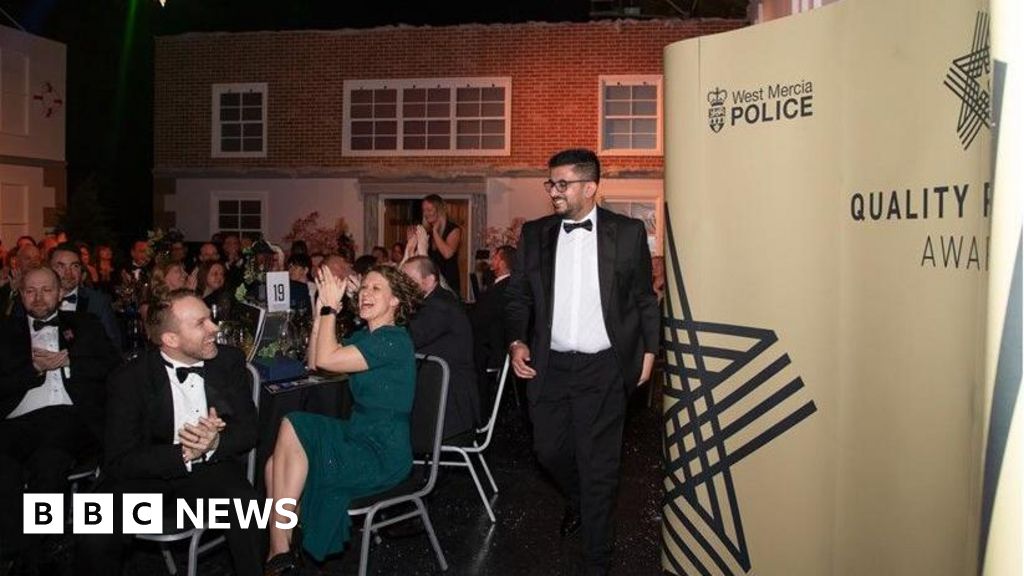 Praise for West Mercia Police hurt in M5 wrong way car stop