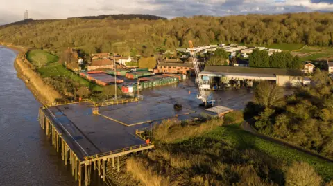 www.j20butphotography.co.uk An aerial photo of Kingsferry Wharf, Burton Upon Stather