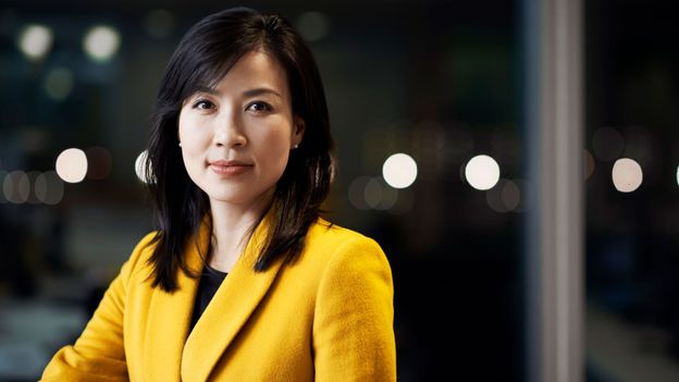 The trust crisis facing women leaders